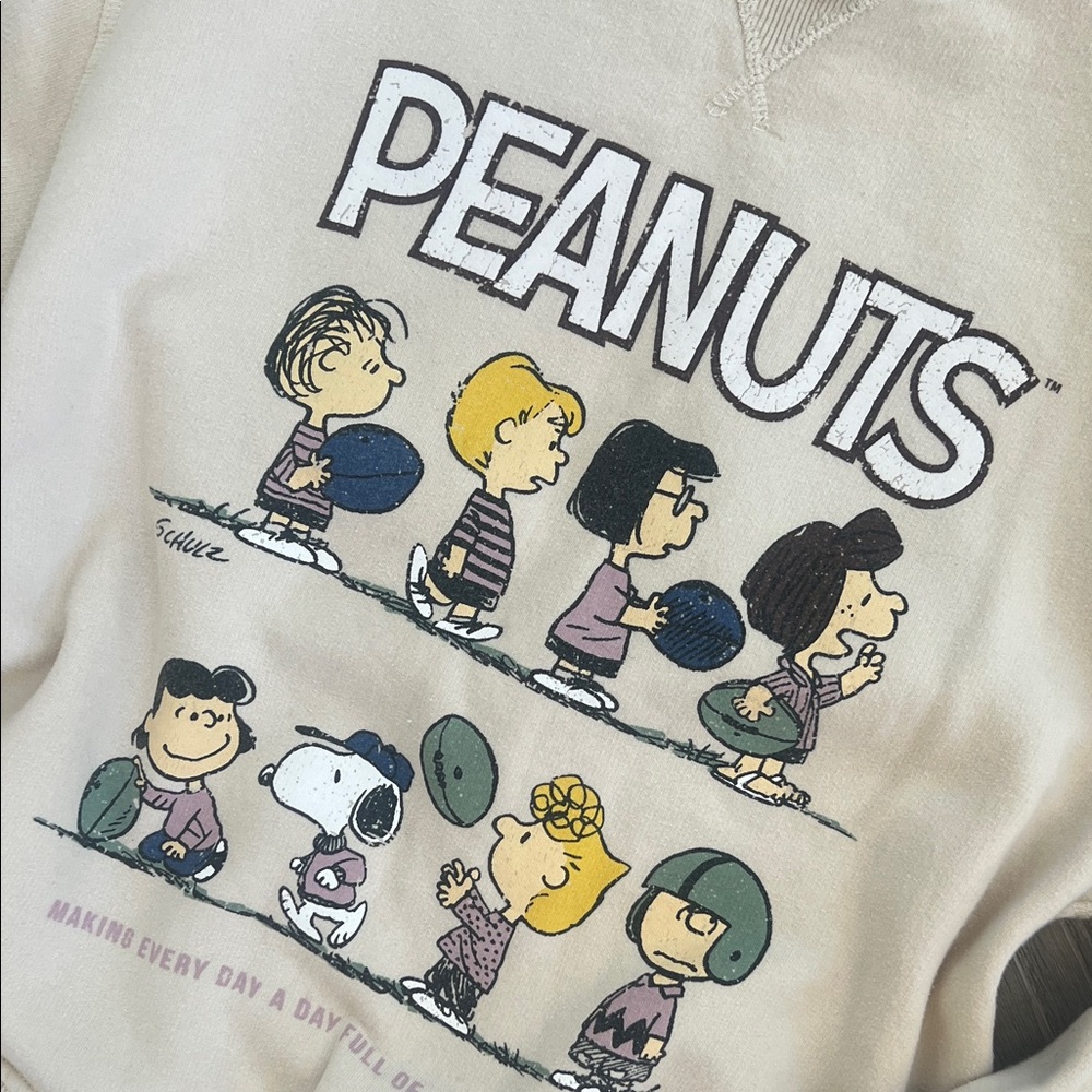 CHARLIE BROWN SWEATER